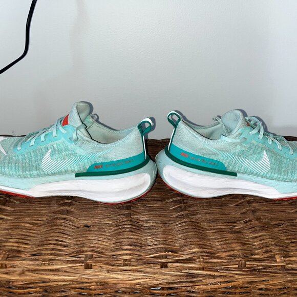 NIKE-INVINCIBLE RUN 3-ZOOM X-JADE ICE -WOMENS SIZE 10 - Picture 3 of 15
